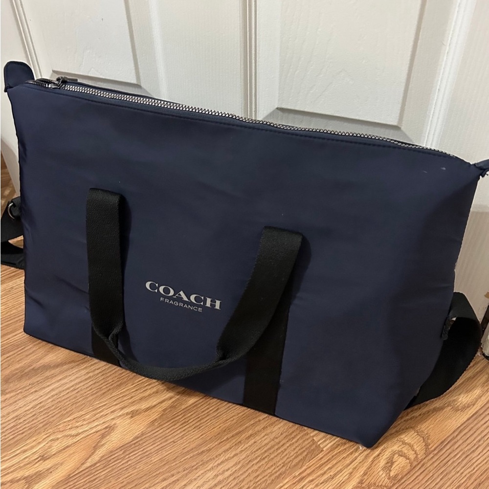 Coach - Picture 2 of 10